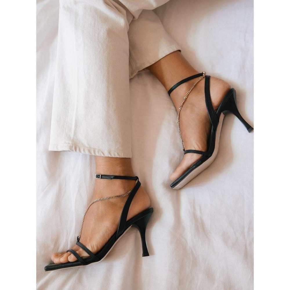 Alohas Straps Chain Black  Leather Sandals